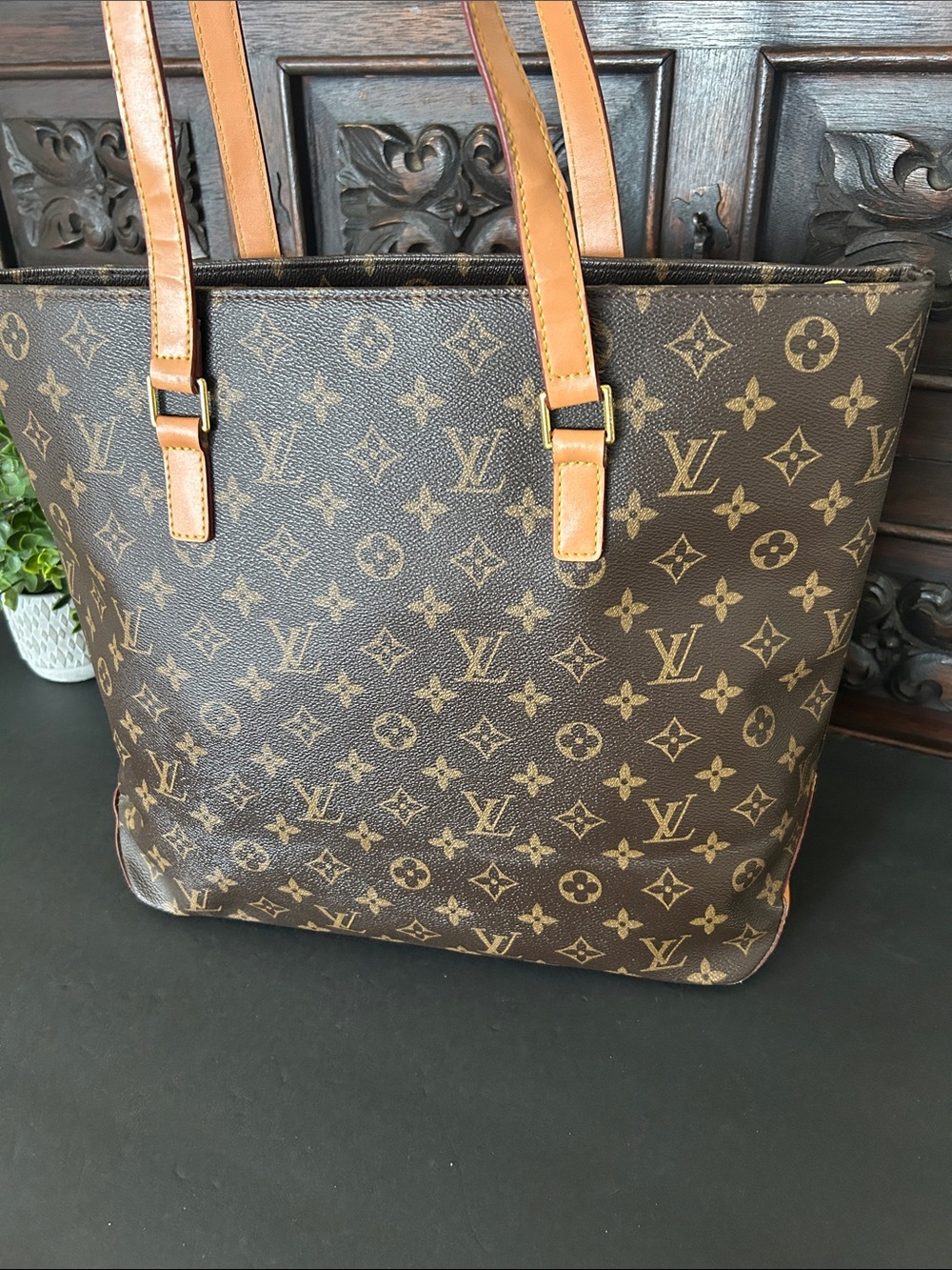 Beautiful Tote in Brown with Tan Straps - Picture 6 of 16